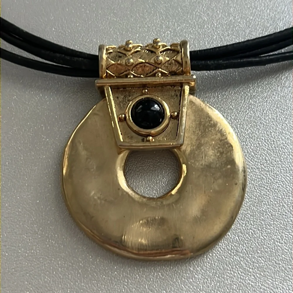 Chico’s Chunky Gold Black Enamel Pendant Rope Necklace Statement 3-Strand